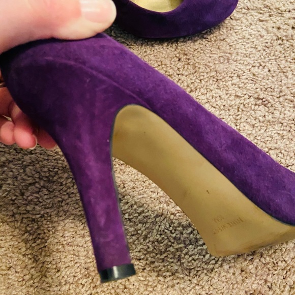 COPY - Purple Suede Nine West heels - Picture 5 of 6